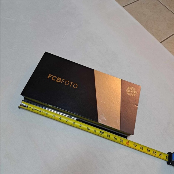 FC BARCELONA MAGIC MEMORIES VIP FAN BOX - 2014 - Picture 6 of 7